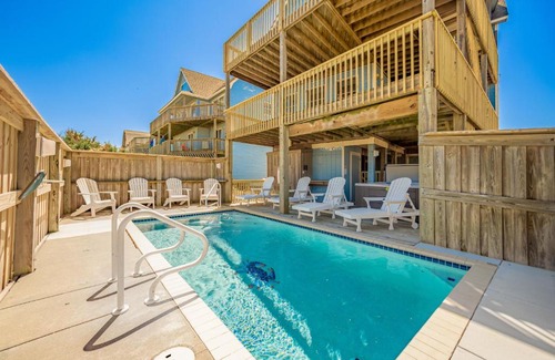 Avon House | Blue Crab 503