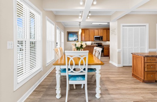 Ocean Isle Beach Condo | Book now for spring & summer 2025 before availability is gone!