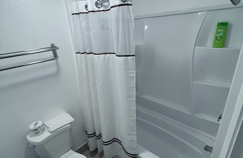 Toddville Road Hostel | Bposhtels Charlotte - Hostel