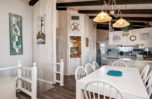 Oak Island House | Brigantine: Oceanfront House in West Beach