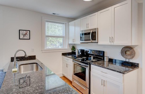 Durham Apartment | Bright 1BR with Parking In Downtown Durham