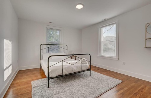 Durham Apartment | Bright 1BR with Parking In Downtown Durham