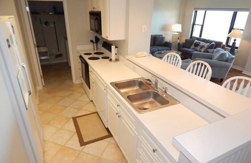 Shell Island Condo | Bright and Beachy! Ocean Front Condo at Dune Ridge
