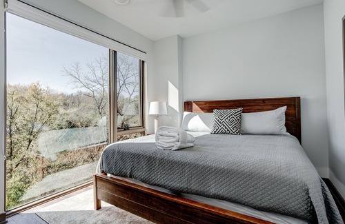 Historic Montford Apartment | Broadway Loft 320: Downtown Asheville's newest gem, upscale luxury!