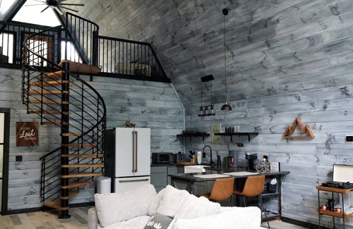 Dobson Cabin | Cabin ∙ 1 bedroom ∙ 2 guests