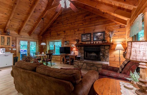 Banner Elk Cabin | Cabin ∙ 1 bedroom ∙ 2 guests