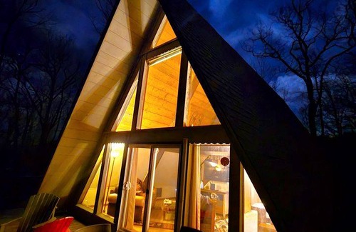 Burnsville Cabin | Cabin ∙ 1 bedroom ∙ 4 guests