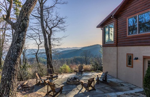 Apple Ridge Cabin | Cabin ∙ 2 bedrooms ∙ 6 guests
