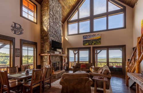 Elk Park Cabin | Cabin ∙ 2 bedrooms ∙ 8 guests