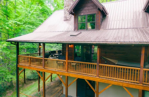 Banner Elk Cabin | Cabin ∙ 2 bedrooms ∙ 4 guests