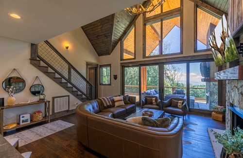 Banner Elk Cabin | Cabin ∙ 3 bedrooms ∙ 8 guests
