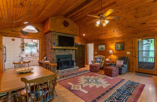 Todd Cabin | Cabin ∙ 3 bedrooms ∙ 6 guests