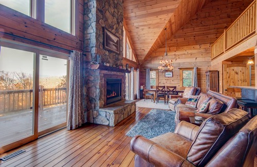 Frank Cabin | Cabin ∙ 4 bedrooms ∙ 14 guests