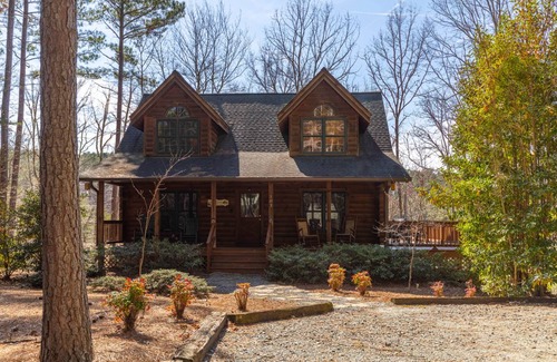 Hidden Lake Cabin | Cabin ∙ 4 bedrooms ∙ 8 guests