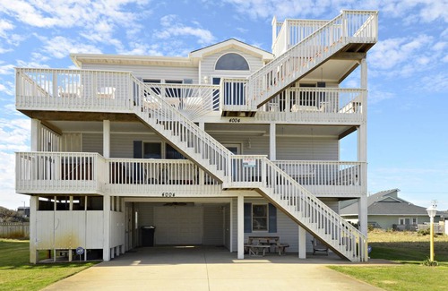 Kitty Hawk Cottage | Cabin ∙ 5 bedrooms ∙ 10 guests