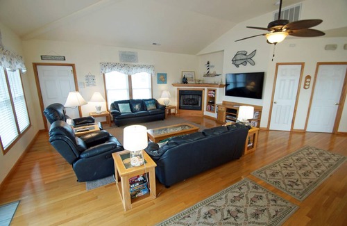 Kitty Hawk Cottage | Cabin ∙ 5 bedrooms ∙ 10 guests