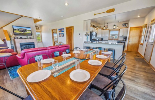 Avon House | Canalfront Home in Avon with Hot Tub, Private Boat Dock, Kayaks, and Game Room