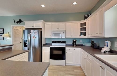 Topsail Beach House | Casa Capri | Ocean to Sound Views + Walk to Beach!