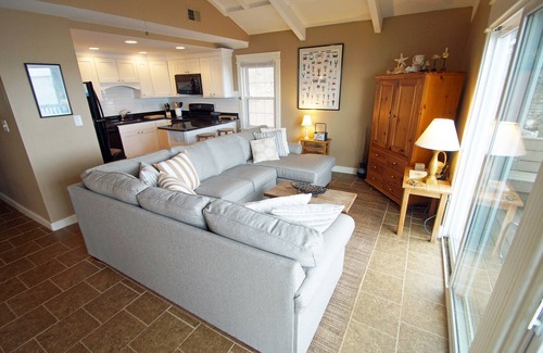 Colington Harbour House | CH235- Soundfront- 3 BRs, Boat Dock, Screened Porch, Com Pool, Marina/Tennis!