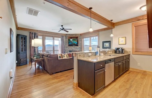 Boone Condo | Chalakee Lodge CC-4: Gated Resort, Indoor/Outdoor Pools and Hot Tub, Resort Hot Tub, Fitness, Gas.