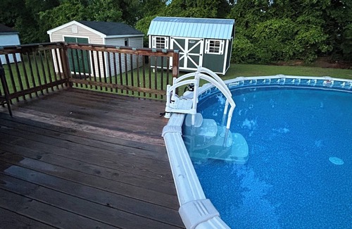 Rocky Mount House | Charming 3-bedroom house with WiFi, AC in awesome Rocky Mount