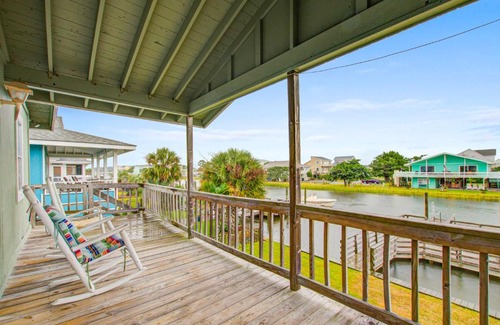 Holden Beach House | Cheeks of Tan