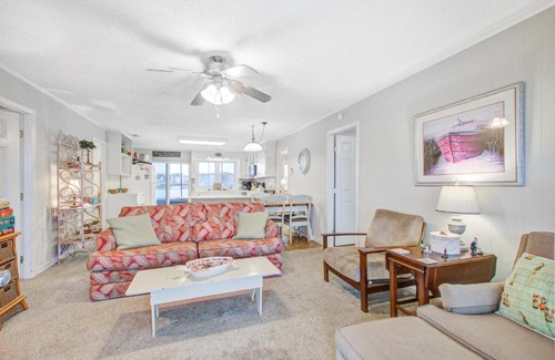 Holden Beach House | Cheeks of Tan
