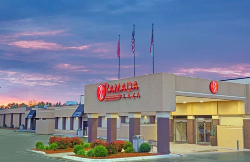 Charlotte Hotel | Clarion Hotel Charlotte Airport & Conference Center