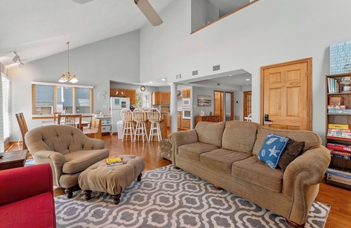 Colington Harbour House | Come Sail Away: Canalfront | Private Boat Dock