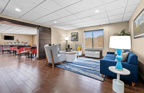 Oxford Hotel | Comfort Inn & Suites Oxford South