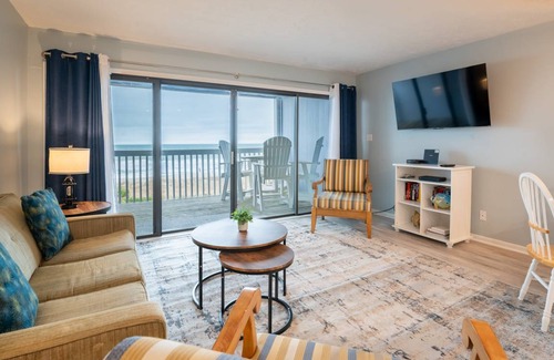 Wilmington Beach Condo | Condo ∙ 1 bedroom ∙ 4 guests