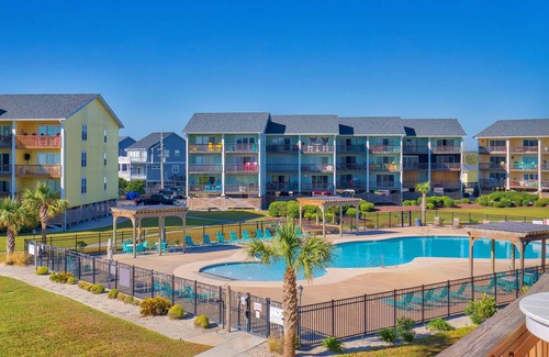 Surf City Condo | Condo ∙ 1 bedroom ∙ 6 guests