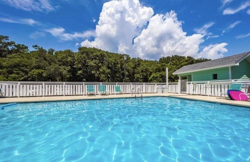 Kure Beach Condo | Condo ∙ 1 bedroom ∙ 4 guests