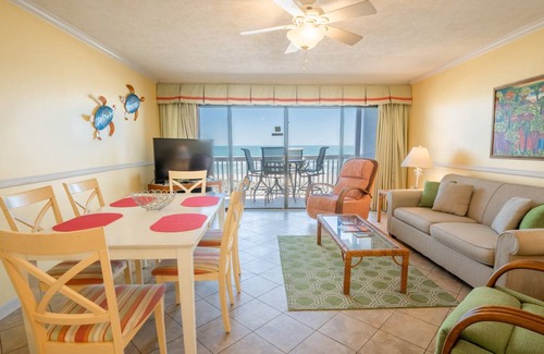 Wilmington Beach Condo | Condo ∙ 2 bedrooms ∙ 6 guests