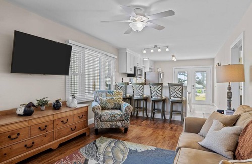 Harkers Island Condo | Condo ∙ 2 bedrooms ∙ 6 guests
