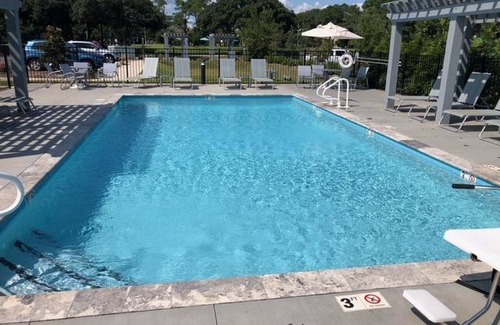 Corolla Light Condo | Condo ∙ 2 bedrooms ∙ 6 guests