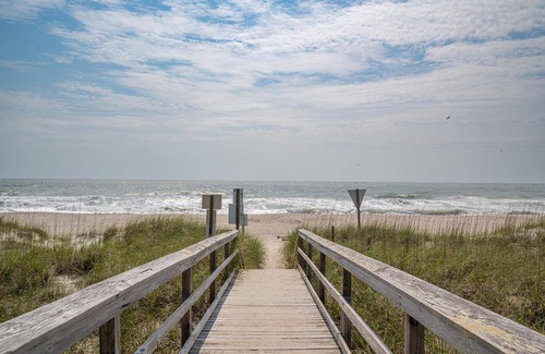 Kure Beach Condo | Condo ∙ 2 bedrooms ∙ 6 guests