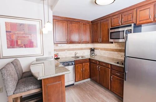 Wilmington Condo | Condo ∙ 2 bedrooms ∙ 8 guests