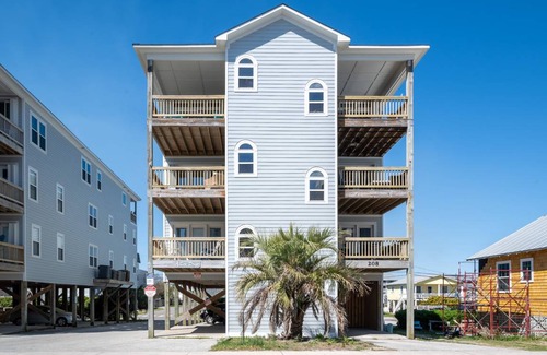 Carolina Beach Condo | Condo ∙ 3 bedrooms ∙ 6 guests