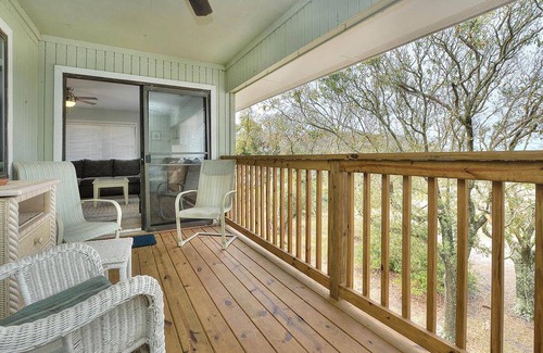 Caswell Beach Condo | Condo ∙ 3 bedrooms ∙ 8 guests