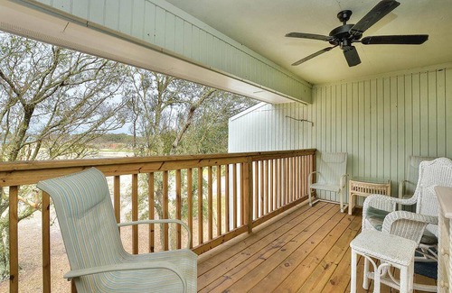 Caswell Beach Condo | Condo ∙ 3 bedrooms ∙ 8 guests