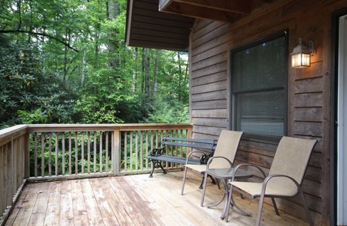 Brevard Cottage | Cottage ∙ 3 bedrooms ∙ 6 guests