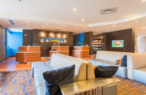 Charlotte Hotel | Courtyard by Marriott Charlotte Airport/Billy Graham Parkway