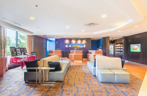 Charlotte Hotel | Courtyard by Marriott Charlotte Airport/Billy Graham Parkway