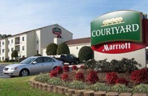 Terry Sanford Hotel | Courtyard by Marriott Fayetteville