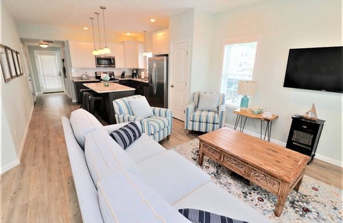 Bermuda Bay House | Currituck Cottage 3 Bedroom Home at Devonshire Place, Bermuda Bay Amenities!