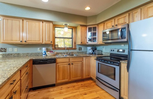 Bryson City Cabin | Customer Appreciation Year! See Discount information in Ad