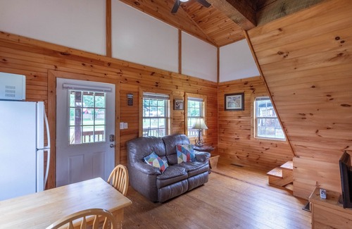 Bryson City Cabin | Customer Appreciation Year! See Discount information in Ad