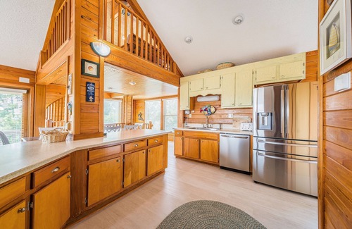 Duck House | D0216 Just For Fun. Pool open 5/4 w/Pool Heat Option, Close to Downtown Duck