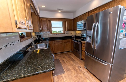 Duck House | D0272 Breakaway. Sanderling, Oceanfront, PETS OK, WiFi!